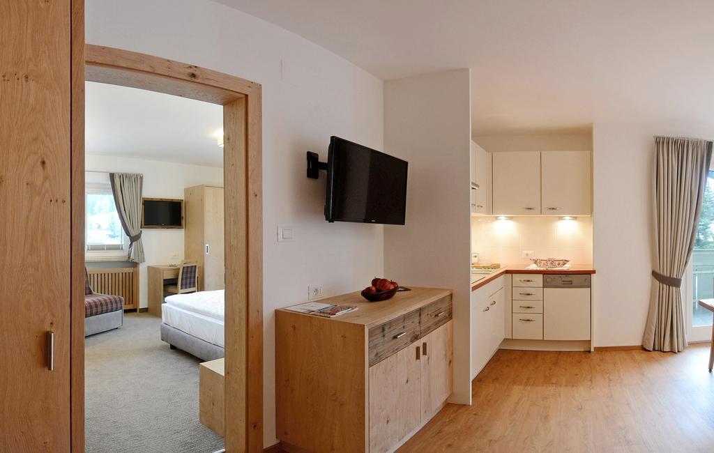 Residence Hotel Fever Urtijëi Oda fotoğraf